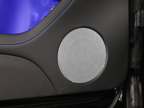 New 2025 Bentley Bentayga image 26