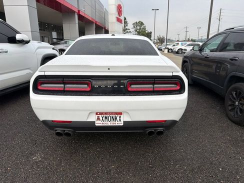 Used 2021 Dodge Challenger SXT AWD/4WD image 6