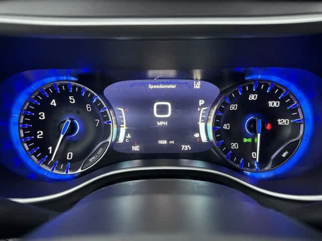 Used 2026 Chrysler Pacifica Select FWD image 28