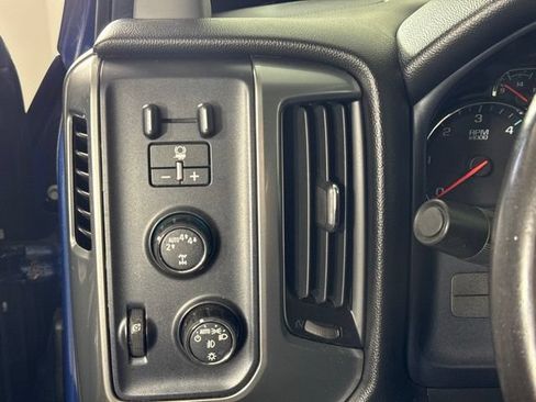 Used 2017 Chevrolet Silverado 1500 LT w/ All Star Edition AWD/4WD image 19