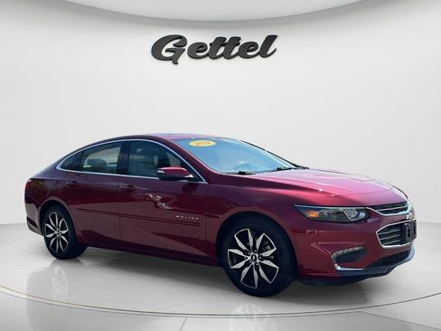 Used 2018 Chevrolet Malibu LT w/ Leather Package FWD image 3