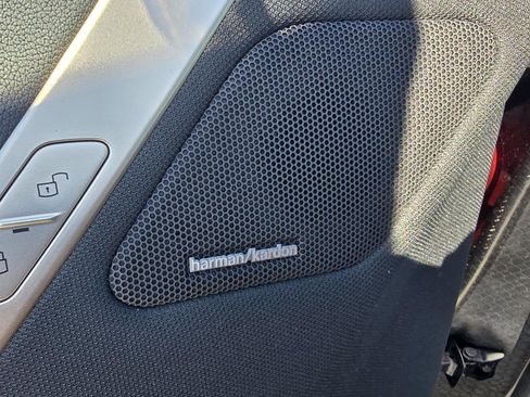 New 2026 BMW iX xDrive60 image 21