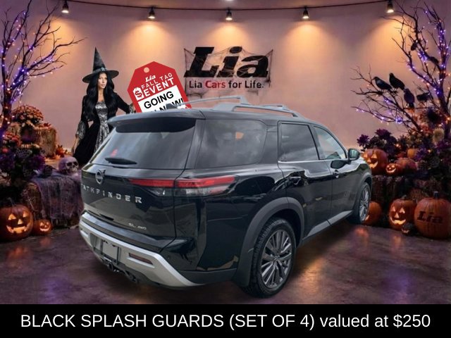 Certified 2024 Nissan Pathfinder SL w/ SL Premium Package AWD/4WD image 7