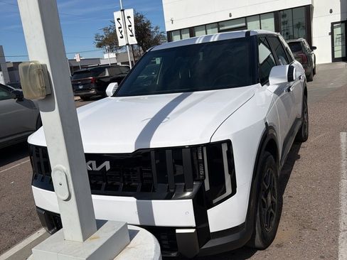 Used 2027 Kia Telluride LX image 2