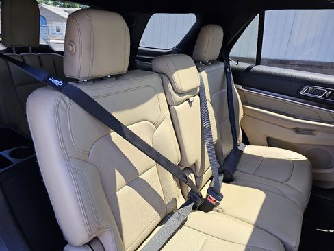 Used 2016 Ford Explorer Limited w/ Equipment Group 301A AWD/4WD image 23