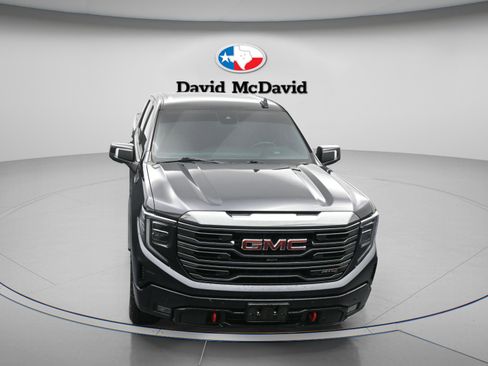 Used 2022 GMC Sierra 1500 AT4 w/ AT4 Premium Package AWD/4WD image 36