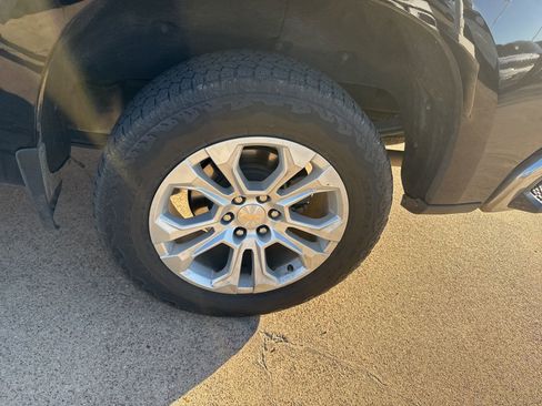 Used 2023 Chevrolet Silverado 1500 LTZ w/ LTZ Convenience Package II image 11