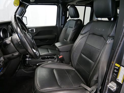 Certified 2022 Jeep Wrangler Unlimited Sahara w/ Cold Weather Group image 3