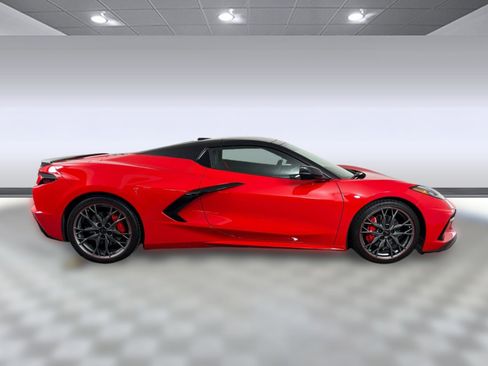 Used 2024 Chevrolet Corvette Stingray Preferred Conv w/ Stealth Interior Trim Package image 8