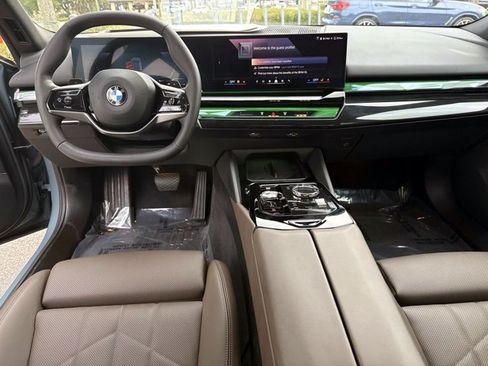 Used 2026 BMW 540i xDrive AWD/4WD image 16