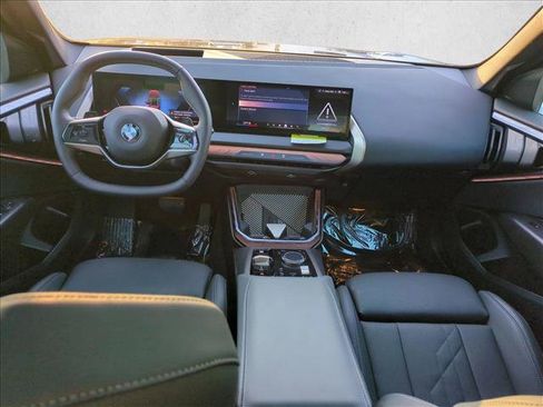 Certified 2025 BMW X3 xDrive30i w/ Premium Package AWD/4WD image 18