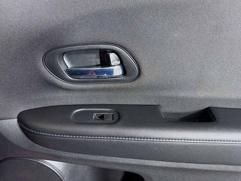 Used 2022 Honda HR-V Sport image 30
