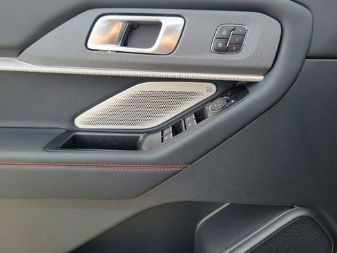 New 2026 Ford Explorer ST w/ Sun And Sound Package image 17
