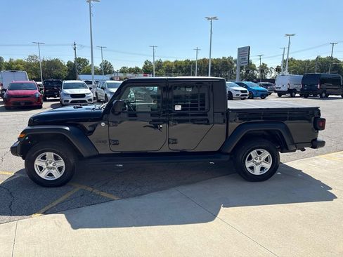 Used 2020 Jeep Gladiator Sport w/ Quick Order Package 24S AWD/4WD image 9