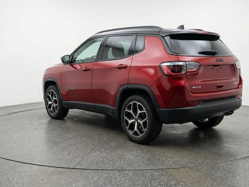 Used 2025 Jeep Compass Limited AWD/4WD image 6
