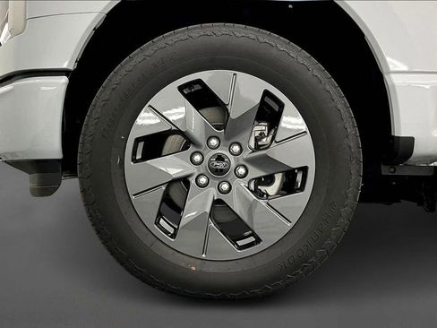 New 2025 Ford F150 Lightning Flash AWD/4WD image 13