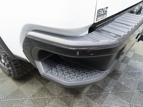 Used 2023 Chevrolet Silverado 1500 ZR2 image 48