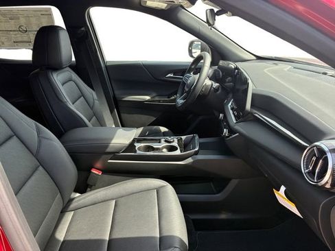 New 2026 Chevrolet Equinox LT w/ Convenience Package II FWD image 13