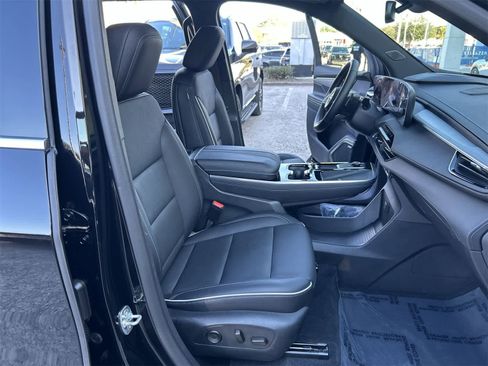 Used 2025 Buick Enclave Preferred image 14