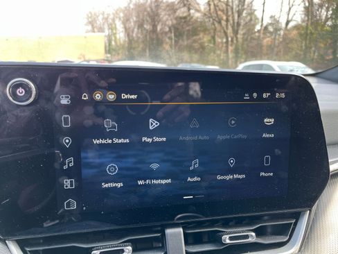 Used 2025 Chevrolet Equinox LT image 21