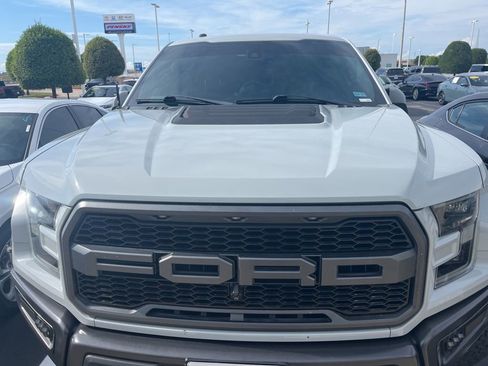 Used 2017 Ford F150 Raptor w/ Equipment Group 802A Luxury AWD/4WD image 2