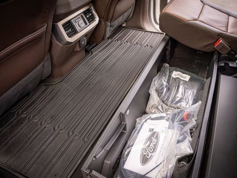 Used 2025 Ford F350 King Ranch AWD/4WD image 32