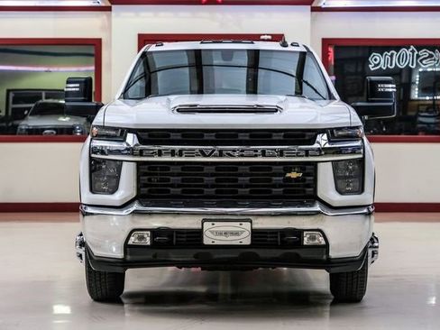 Used 2022 Chevrolet Silverado 3500 LT w/ Convenience Package image 9