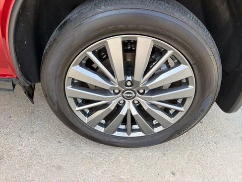 Used 2024 Nissan Pathfinder SL w/ SL Premium Package image 33