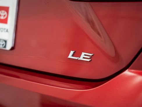 Used 2025 Toyota Camry LE image 7