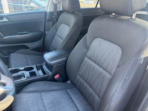 Used 2020 Kia Sportage LX image 14