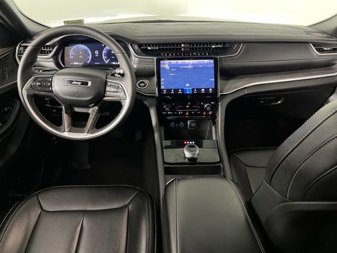 Used 2024 Jeep Grand Cherokee L Limited w/ Black Appearance Package image 13