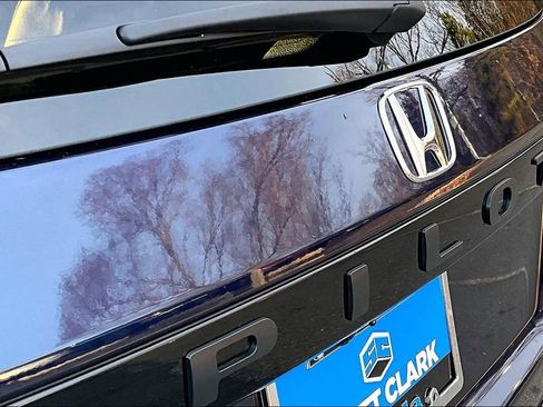 Used 2025 Honda Pilot EX-L image 25