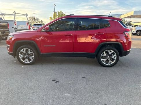 Used 2019 Jeep Compass Limited AWD/4WD image 2