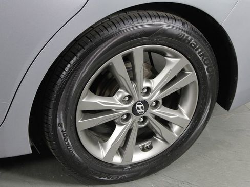 Used 2017 Hyundai Elantra SE w/ SE A/T Tech Package 03 image 11