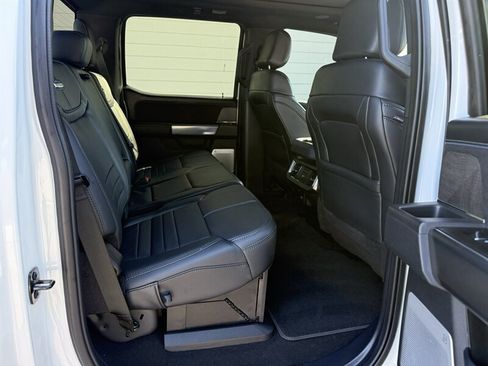Used 2025 Ford F250 Platinum AWD/4WD image 5