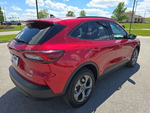 Used 2025 Ford Escape ST-Line AWD/4WD image 5