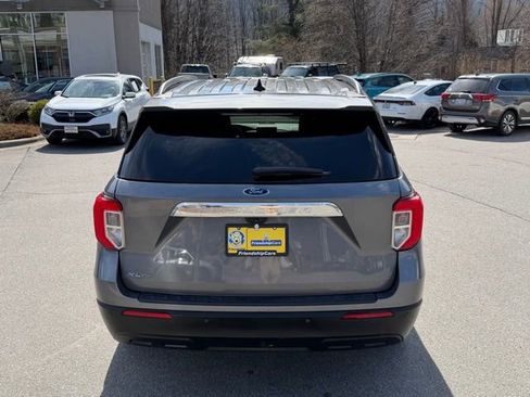 Used 2021 Ford Explorer XLT image 6