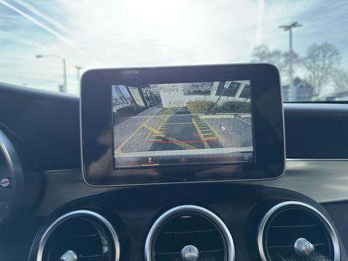 Used 2019 Mercedes-Benz GLC 300 image 23