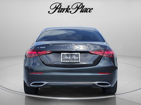 Used 2022 Mercedes-Benz C 300 Sedan image 4