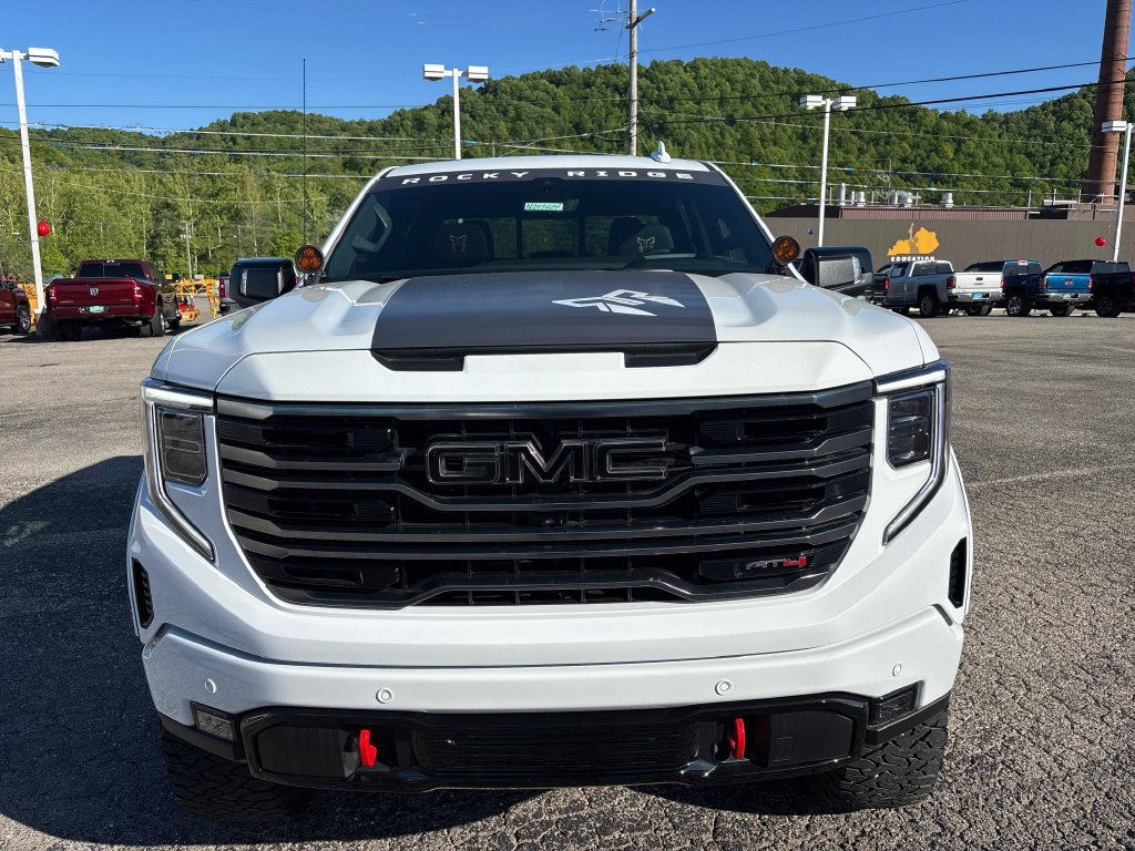 New 2026 GMC Sierra 1500 AT4 w/ AT4 Premium Package AWD/4WD image 8