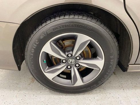 Used 2018 Honda Odyssey Touring image 7