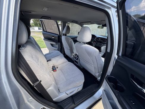 Used 2019 Honda Pilot EX image 17