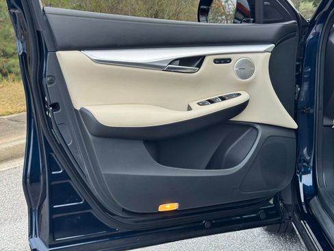 Used 2021 INFINITI QX50 Sensory image 22