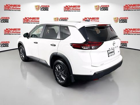 Certified 2024 Nissan Rogue S image 2