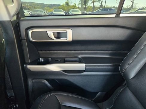 Used 2021 Ford Explorer XLT w/ Equipment Group 202A image 14