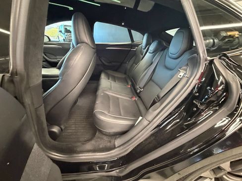 Used 2022 Tesla Model S Plaid AWD/4WD image 7