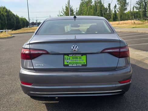Used 2021 Volkswagen Jetta SEL FWD image 4