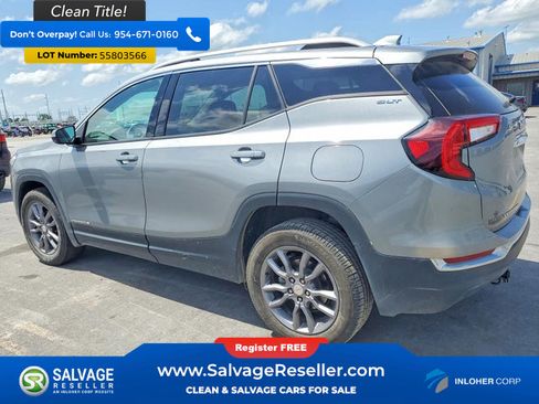 Used 2024 GMC Terrain SLT AWD/4WD image 3