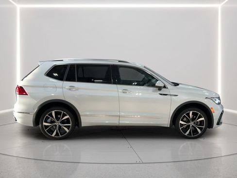 Certified 2023 Volkswagen Tiguan SEL R-Line AWD/4WD image 7