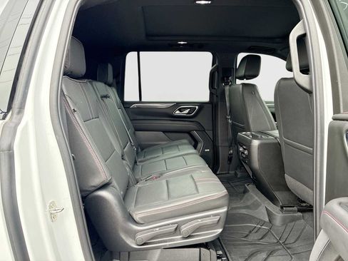 Certified 2023 Chevrolet Suburban RST image 28